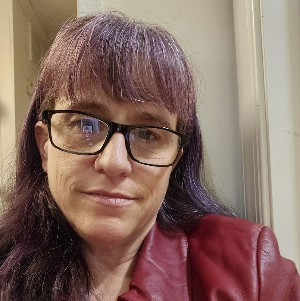 Meet your Posher, Laurie